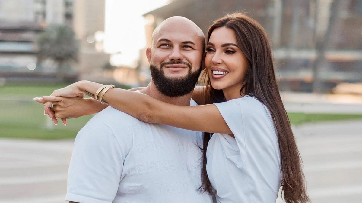 Оксана Самойлова призналась, что Джиган изменял ей годами