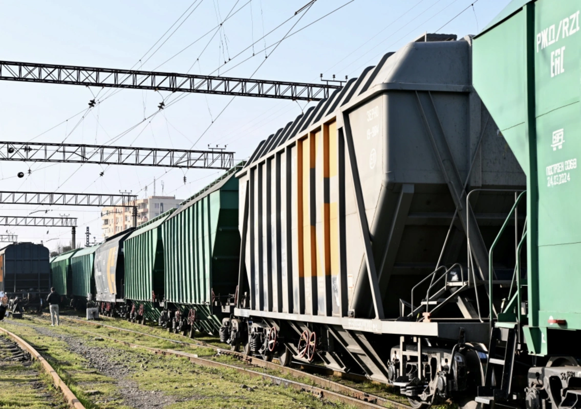 Azərbaycan üzərindən Ermənistana növbəti taxıl partiyası göndərildi - FOTO