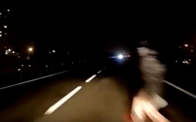 В Гахе автомобиль насмерть сбил пешехода