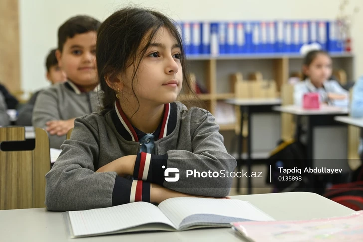 Зимние каникулы в школах Азербайджана завершились