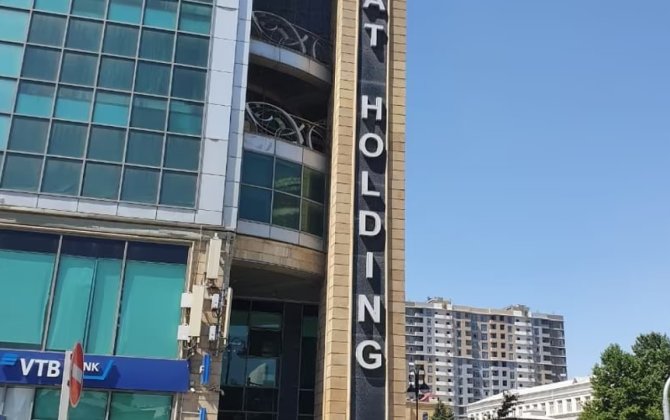 Ramiz Mehdiyevin qardaşının tikdirdiyi qəzalı bina - Lifti belə yoxdur...