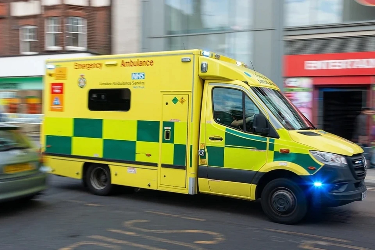 Самолет с двумя пассажирами на борту разбился в Британии