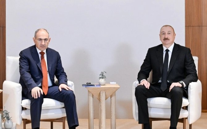 В Абу-Даби прошла встреча Ильхама Алиева с Николом Пашиняном в расширенном составе - ОБНОВЛЕНО