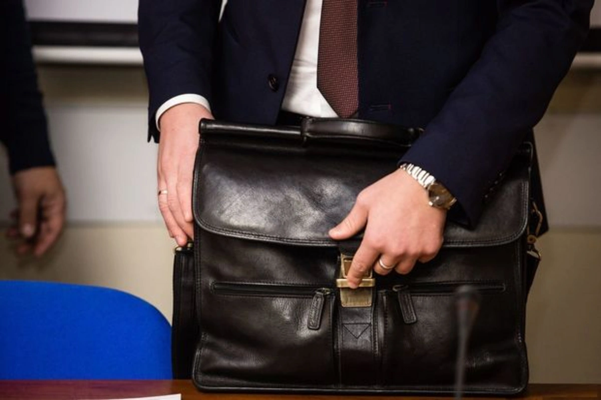 Sumqayıt Şəhər İcra Hakimiyyətinin iki vəzifəli şəxsi işini itirdi