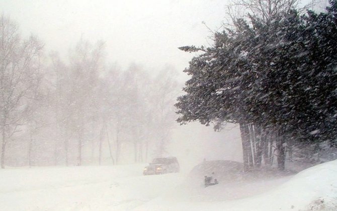 В Азербайджане наблюдается метель