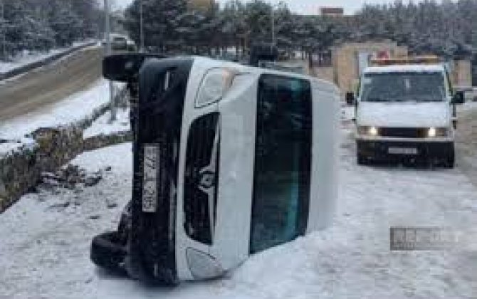 В Гусаре перевернулся пассажирский автобус, есть пострадавшие