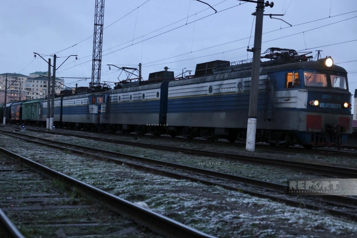 Ermənistana Rusiya taxılı daşıyan yük qatarı Xırdalan Dəmiryol Stansiyasından yola düşür