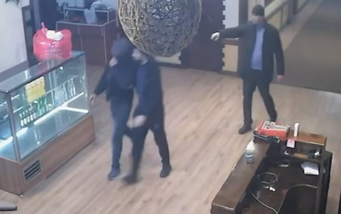 В Баку женщина организовала похищение своего знакомого и вымогательство