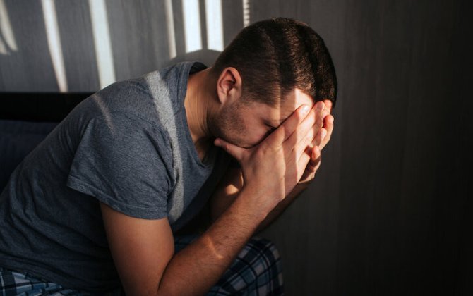 Bakıda dəfələrlə məhkum olunmuş 54 yaşlı kişi evdə anasına işgəncə verdi – TƏFƏRRÜAT