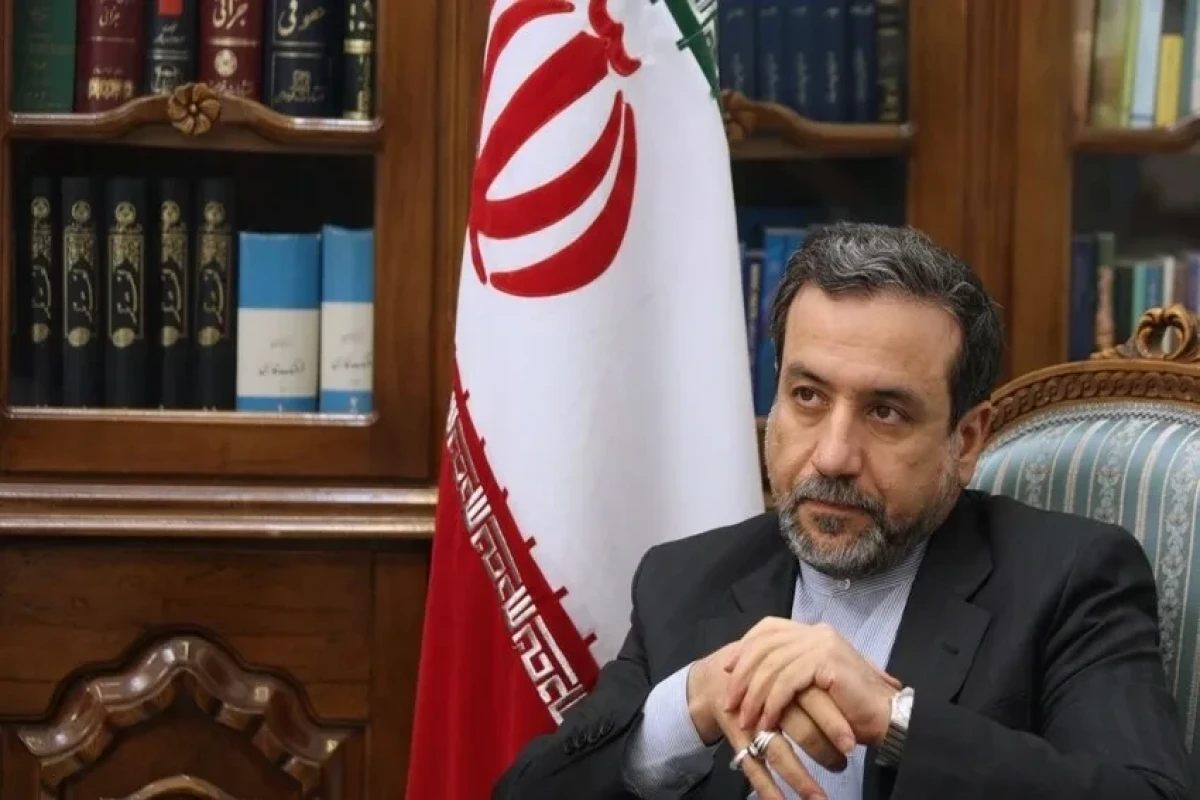 Abbas Əraqçi ABŞ-la danışıqlar üçün Omana yola düşüb