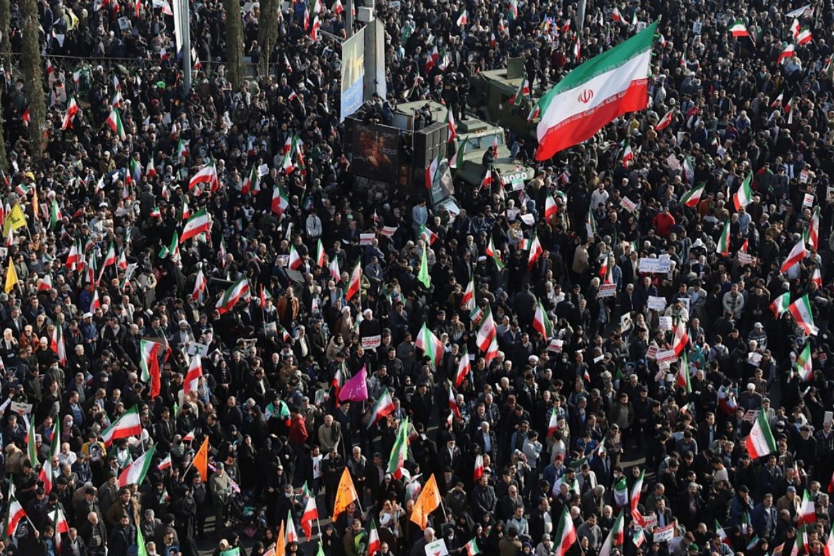 İran hakimiyyəti etirazlarda həlak olanları şəhid kimi tanıdı - FOTO