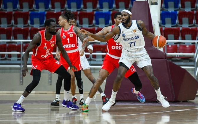 Azərbaycan Basketbol Liqasında XVI turun daha bir oyunu keçirilib