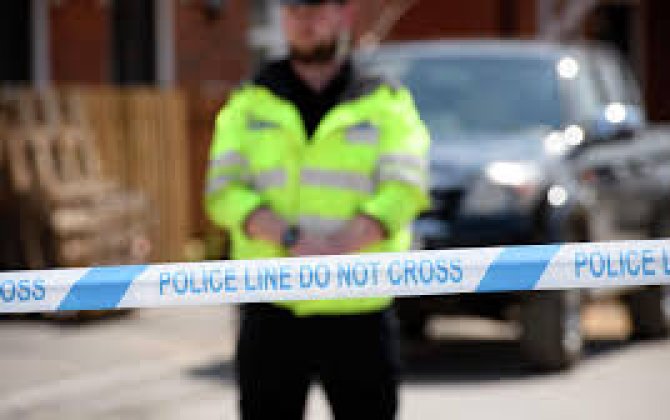 В Великобритании задержан 15-летний подросток за нападение на учителя