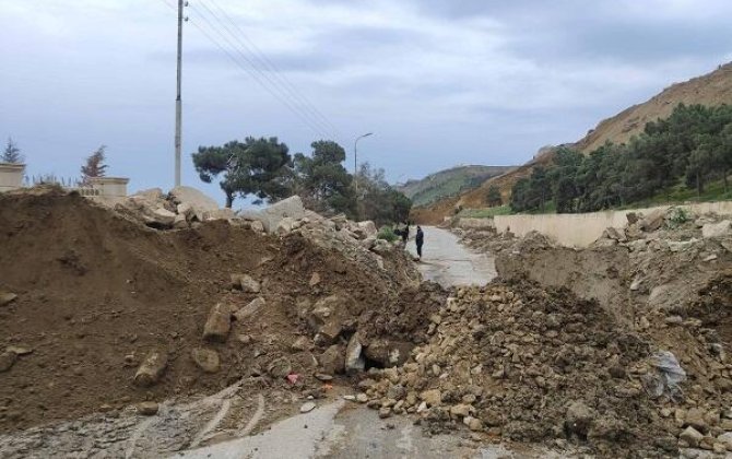 В Астаре произошел оползень - Фото