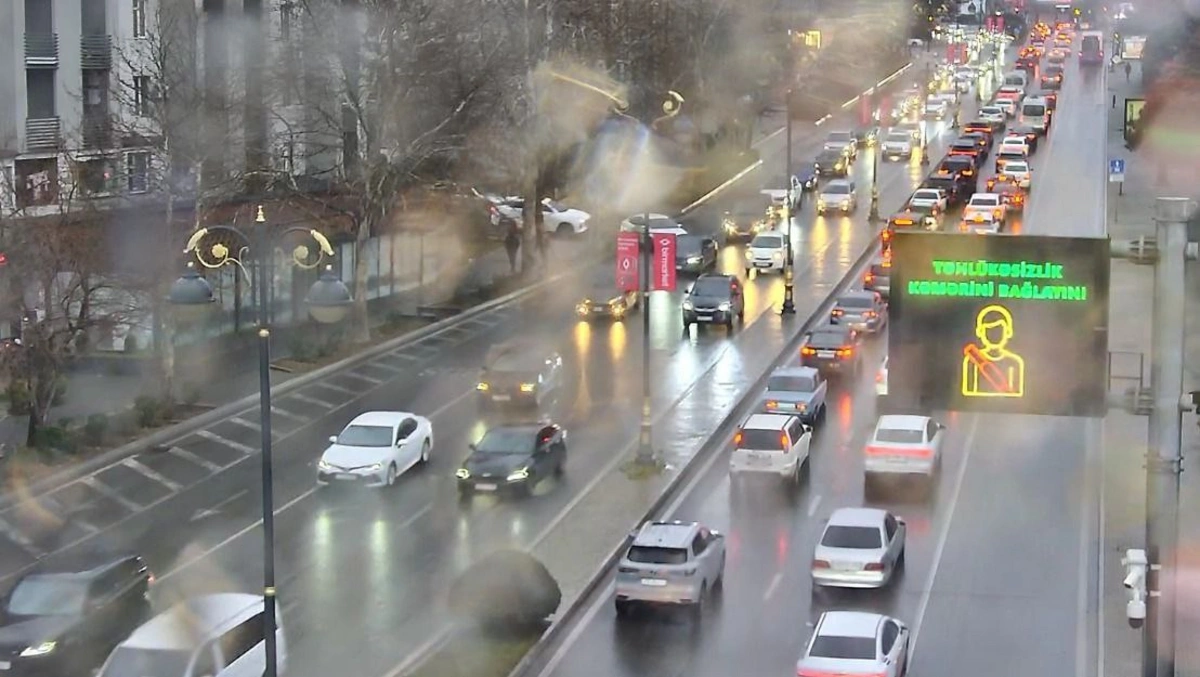 Bakının bu küçələrində sıxlıq var - SİYAHI