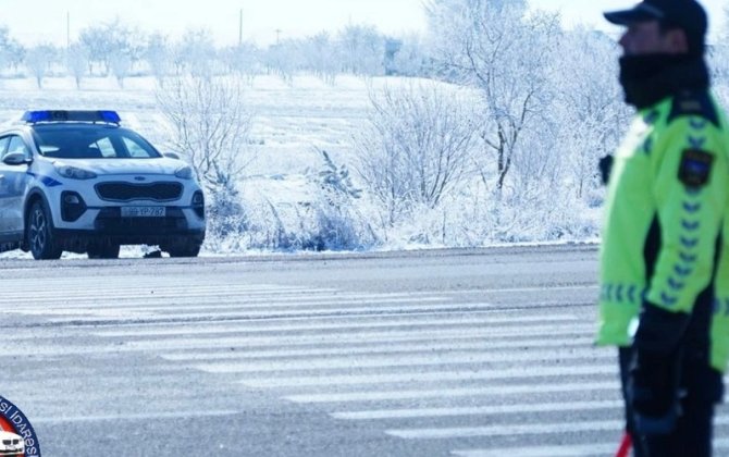 Yol polisindən əlverişsiz hava şəraiti ilə bağlı sürücülərə müraciət