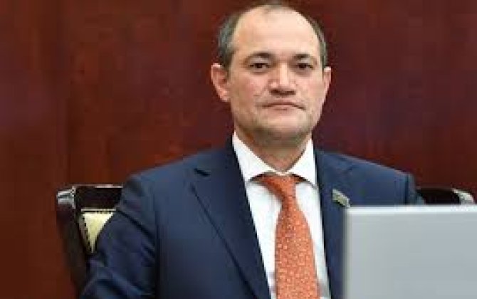 “Vətəndaşı faktiki olaraq seçim qarşısında qoymaq yolverilməzdir: ya soyuqda yaşa, ya da qanunları poz” – Razi Nurullayev