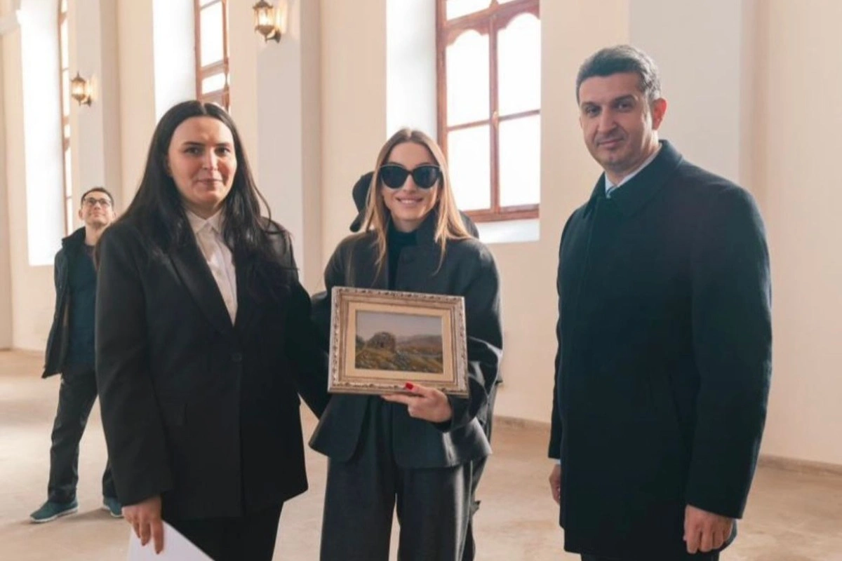 Alyona Əliyeva Müqəddəs İohann lüteran kilsəsindən paylaşım edib - FOTO