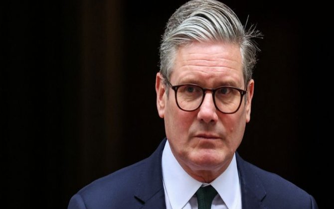 Starmer növbəti seçkilərə qədər lider olaraq qalmaq niyyətində olduğunu açıqlayıb