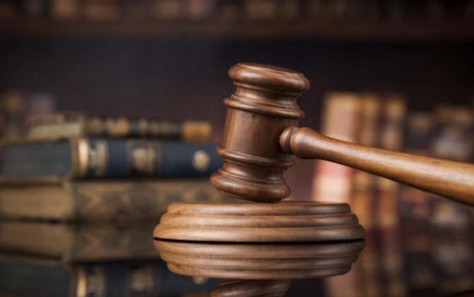 Dövlətə xəyanətdə təqsirləndirilən şəxsin məhkəməsi başladı