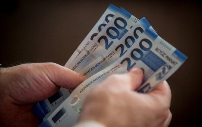 Azərbaycanda orta aylıq əməkhaqqı 1100 manatı ötüb