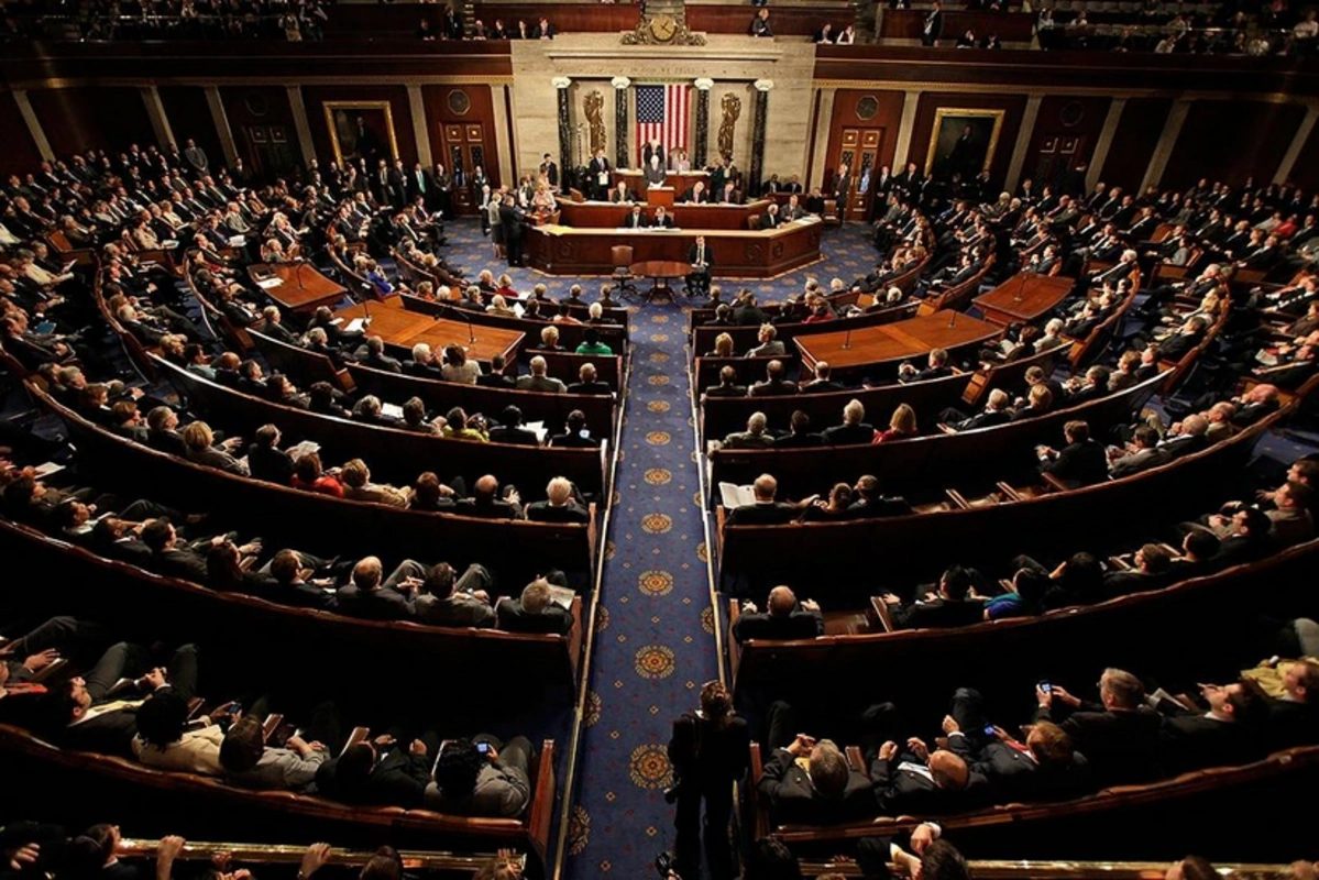 Палата представителей США проголосовала против пошлин на импорт из Канады