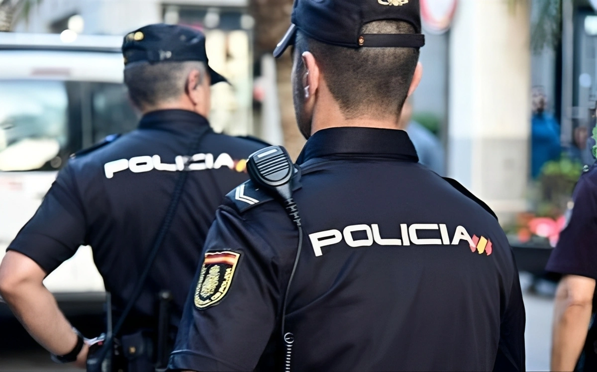 Британку арестовали в Испании после обнаружения кокаина в крови ее младенца