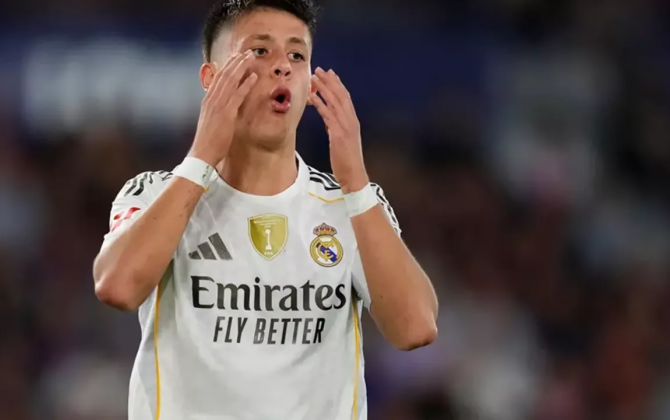 Arda Güler sevgilisi ilə Parisdə GÖRÜNTÜLƏNDİ - VİDEO