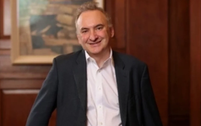 Глава британской госслужбы Уормолд ушел в отставку