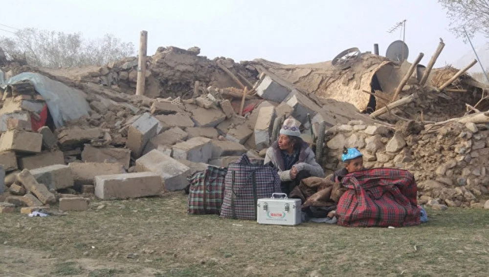 İranda güclü zəlzələ - Dağıntılar var