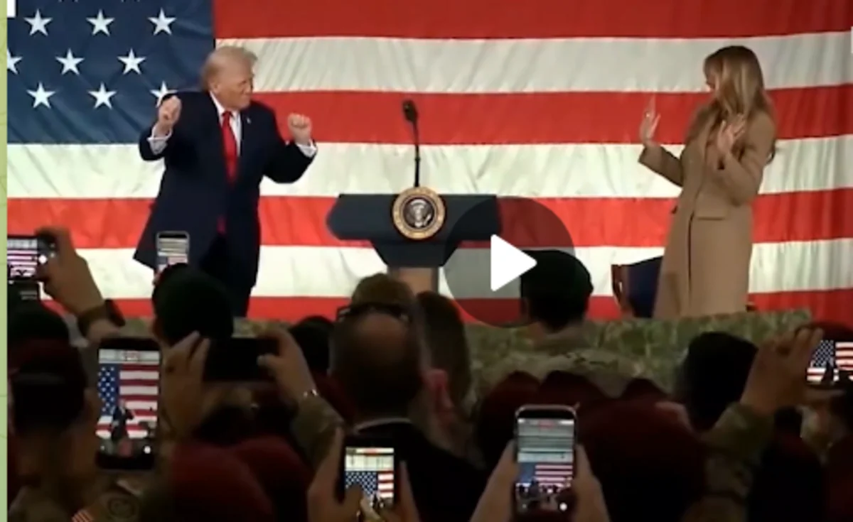 Donald və Melaniya Tramp hərbi bazada rəqs etdilər - VİDEO