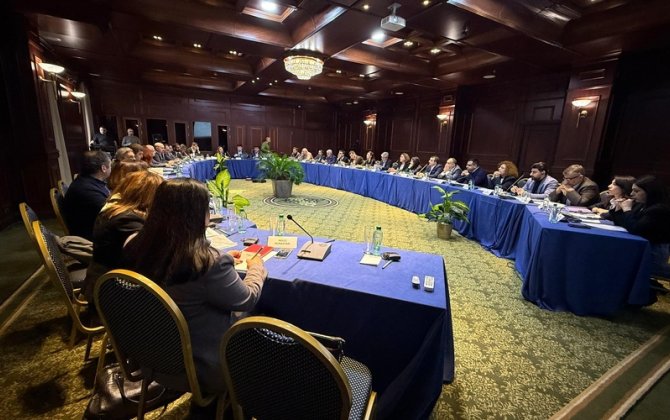 Azərbaycanlılar 35 saat Ermənistanda nələrdən danışdılar?