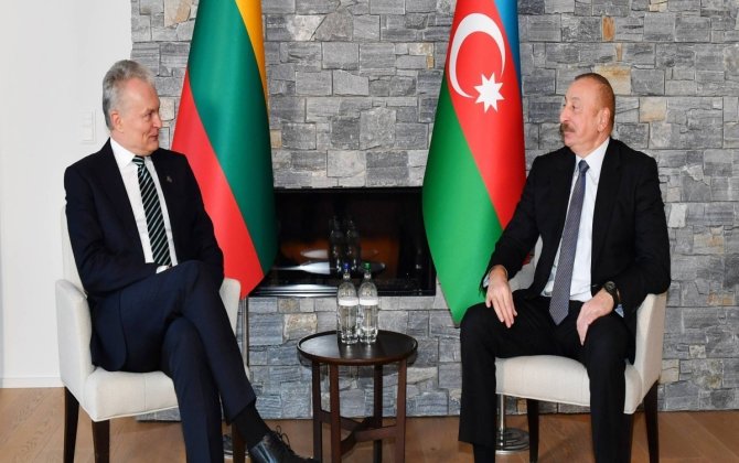 Президент Азербайджана поздравил литовского коллегу
