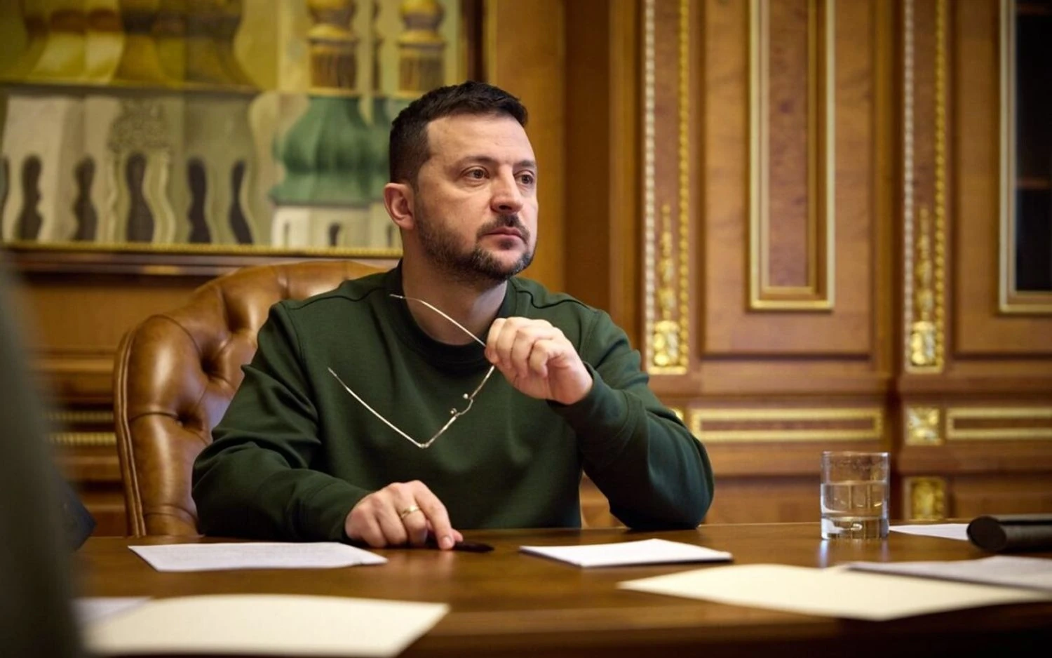 Зеленский: Путина нельзя остановить поцелуями или цветами