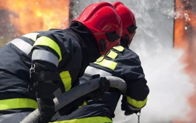 В частном доме в Гяндже вспыхнул пожар: есть пострадавшие