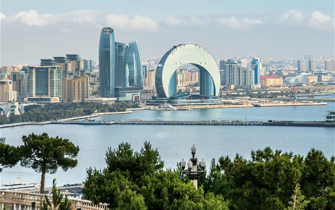 Названа причина теплой погоды в Азербайджане в феврале