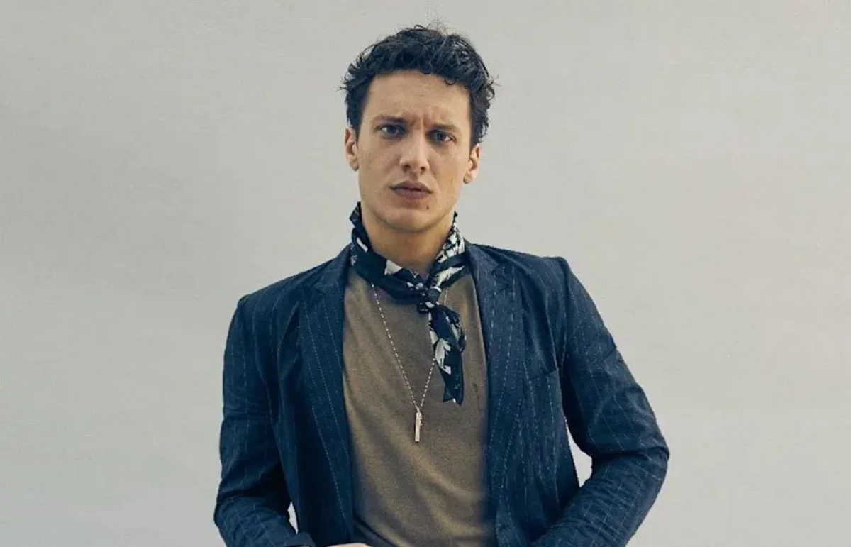 Türkiyədə müğənni Edis barədə saxlanılma qərarı verildi