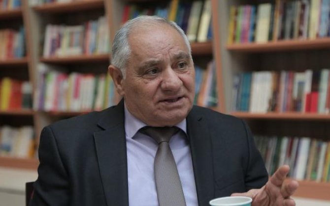 “Ana dili” mükafatı təsis olundu