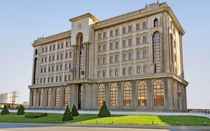 Şəhidlər xiyabanında qeyri-etik videolar çəkən əcnəbilər Azərbaycandan deportasiya edilib