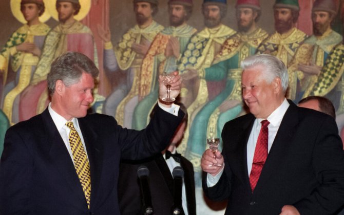 1990-cı illərdə Qərbin Rusiyanı da çökürtmək imkanı olduğu halda niyə bunu etmədi?..-TƏHLİL