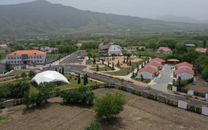 Xanabad kəndinə yola salınan ilk köç karvanı Xocalı şəhərinə çatıb