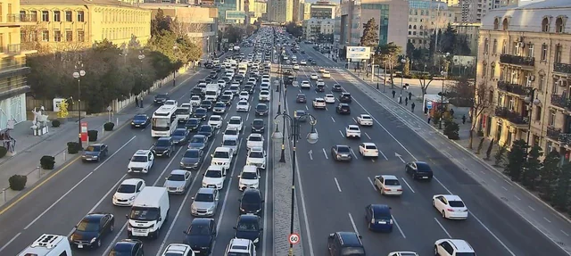 Bakının bu küçələrində sıxlıq var - SİYAHI