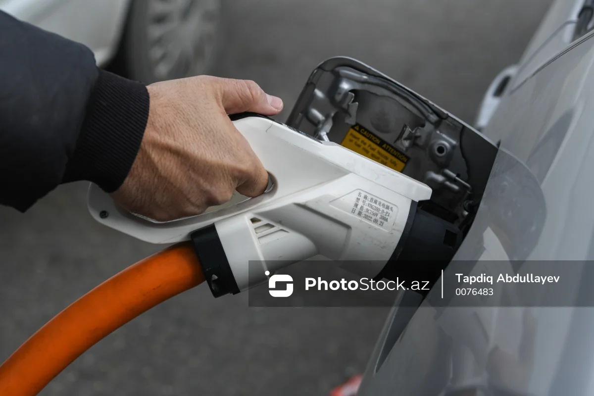 SOCAR Tbilisidə Cənubi Qafqazın ilk tam elektrik doldurma stansiyasını açıb