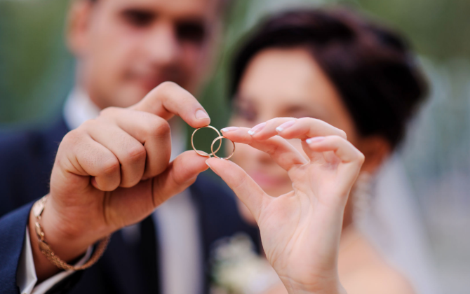 Население Азербайджана выросло, но сократилось число браков и рождение детей