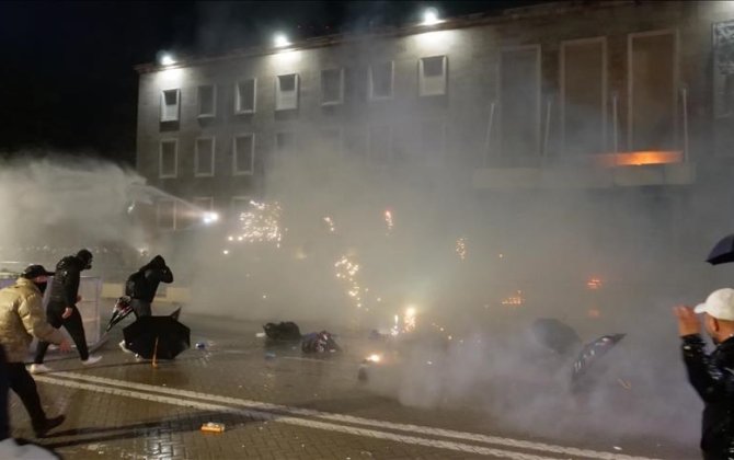 В Тиране прошли массовые протесты с требованием отставки правительства