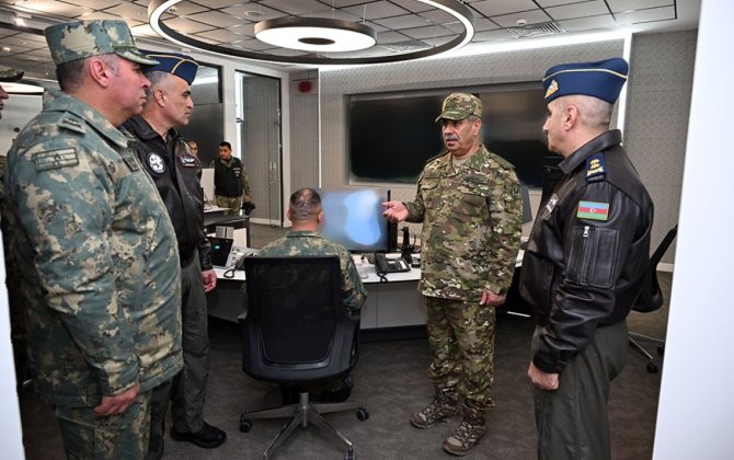 Müdafiə Nazirliyinin rəhbər heyəti hava hücumundan müdafiə bölmələrinin fəaliyyətini yoxlayıb - FOTO