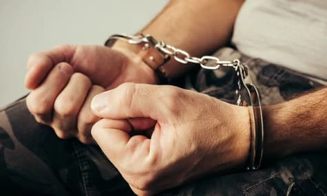 Житель бакинского поселка получил срок за половую связь с 13-летней девочкой