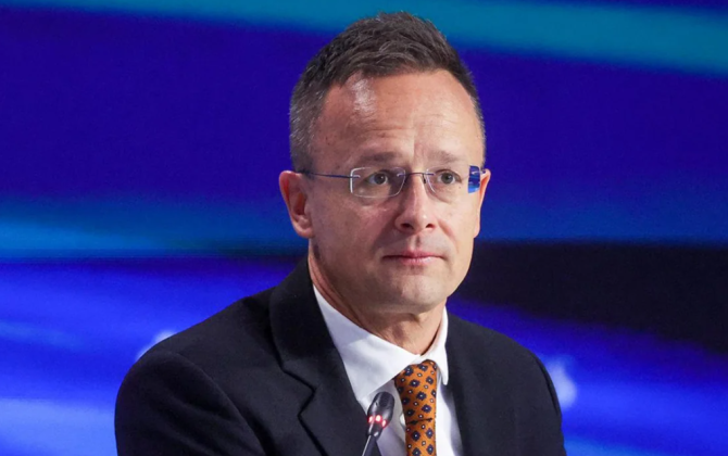 Peter Siyarto: Aİ Macarıstanda öz maraqlarına uyğun hakimiyyət dəyişikliyi istəyir