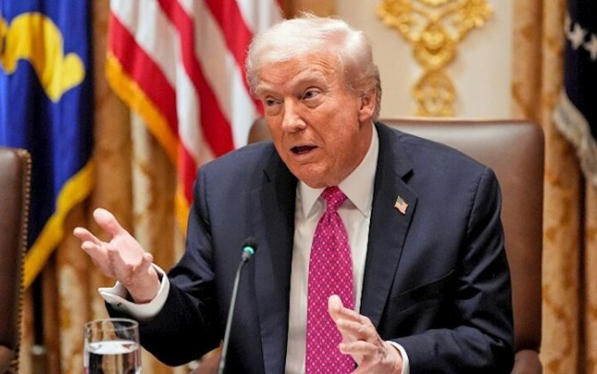 Трамп повысил пошлины на импорт до 15%