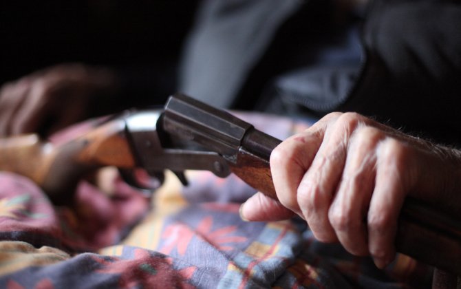 В Лянкяране мужчина застрелил жену и покончил с собой